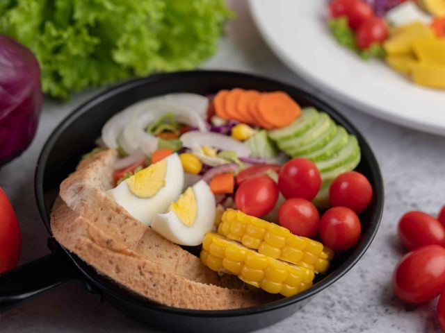 Ilustrasi makanan higienis