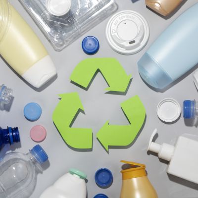 Ilustrasi produk daur ulang sampah