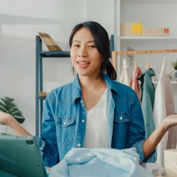 penjualan fashion
