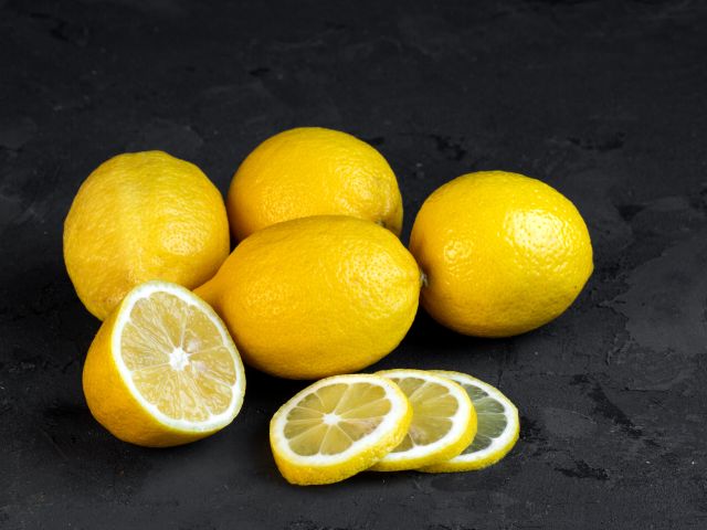 Manfaat Lemon